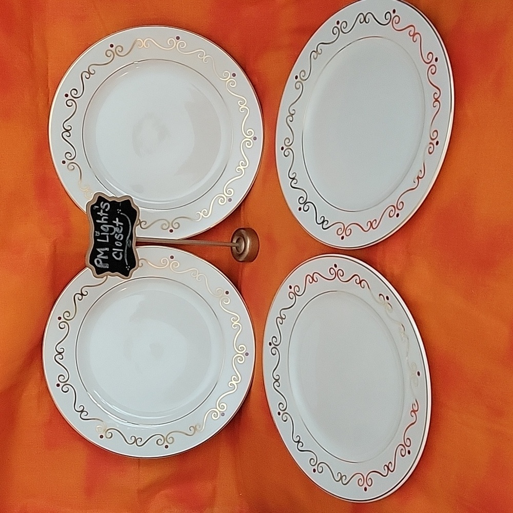 Pier 1 Set of 4 Holiday Scroll Salad Plates Gold Rimmed Ivory Red Dot